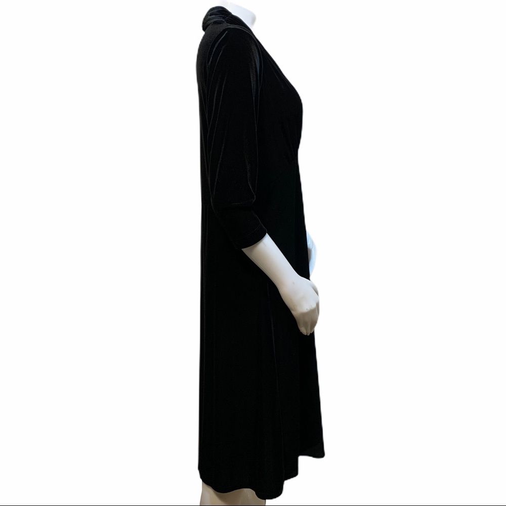 Vintage Stretch Black Velvet Dress - Picture 2 of 12